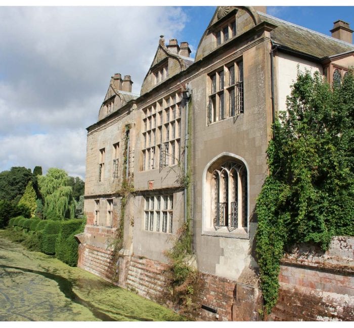 coombe-abbey-hotel-moat