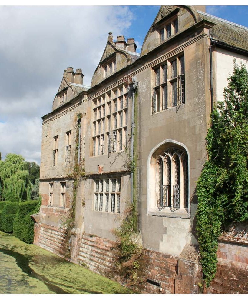 coombe-abbey-hotel-moat